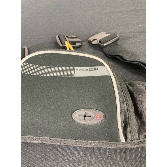 Runner's World Fanny Pack Running Belt Waist Bag Jogging Gear Accessory Black - Picture 10 of 10